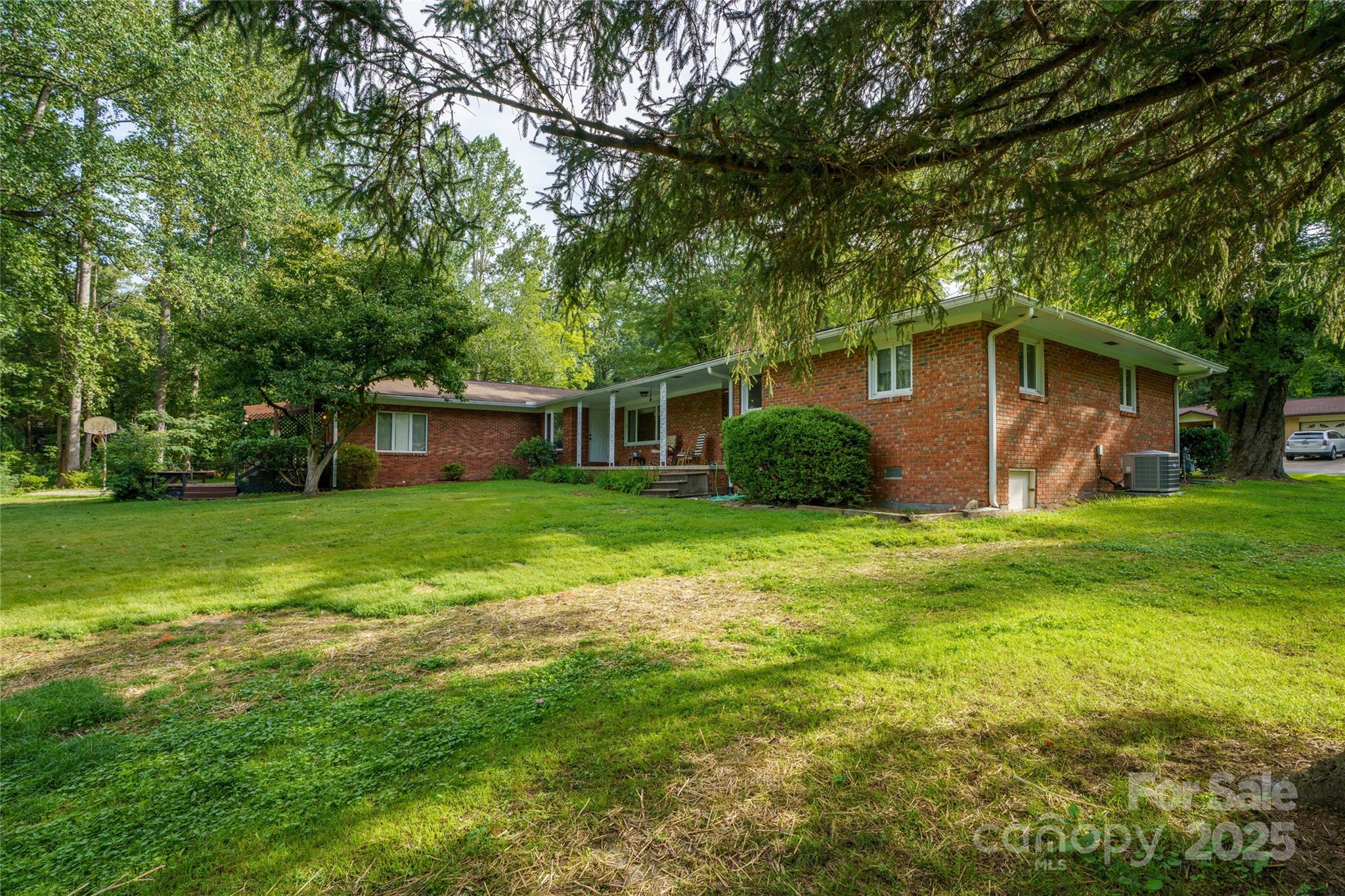 335 Lake Circle Drive Hendersonville NC 28792