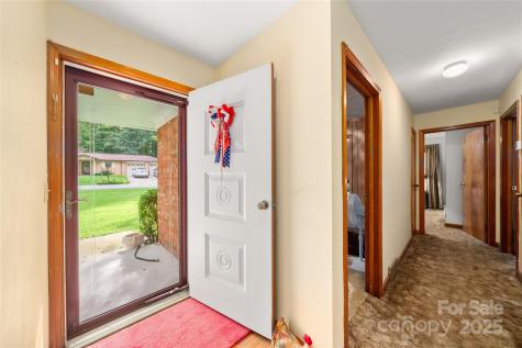 335 Lake Circle Drive Hendersonville NC 28792
