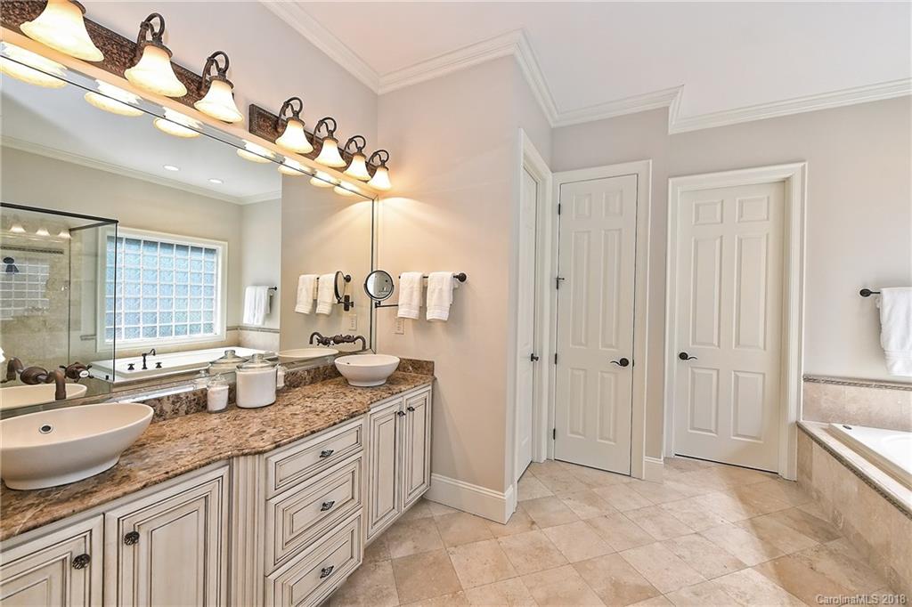 2021 Coniston Place Charlotte NC 28207