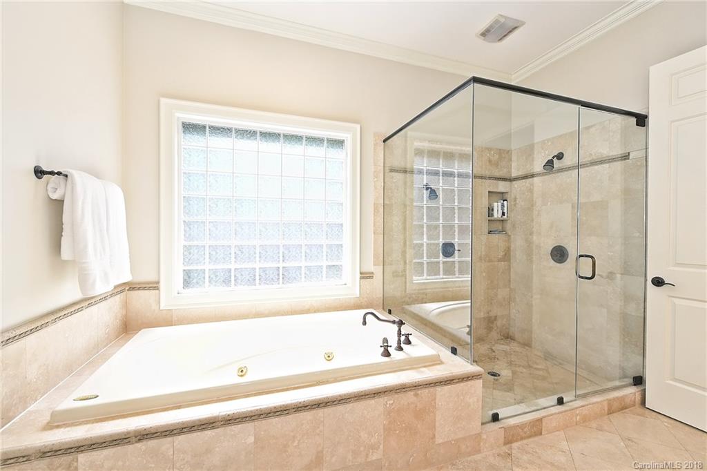 2021 Coniston Place Charlotte NC 28207