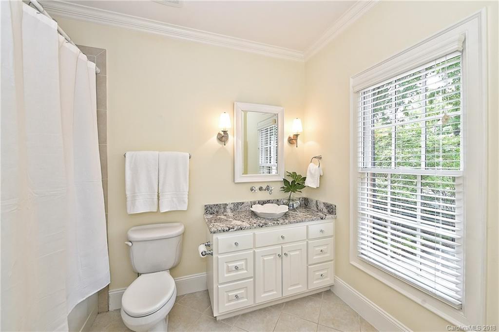 2021 Coniston Place Charlotte NC 28207