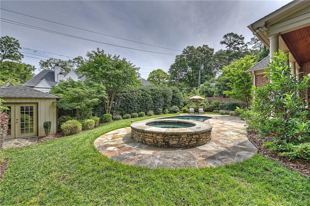 2021 Coniston Place Charlotte NC 28207