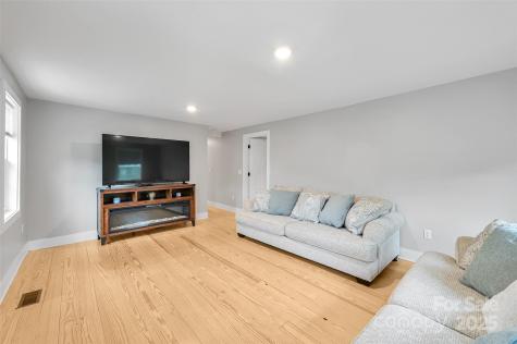 36 Eastover Drive Asheville NC 28806