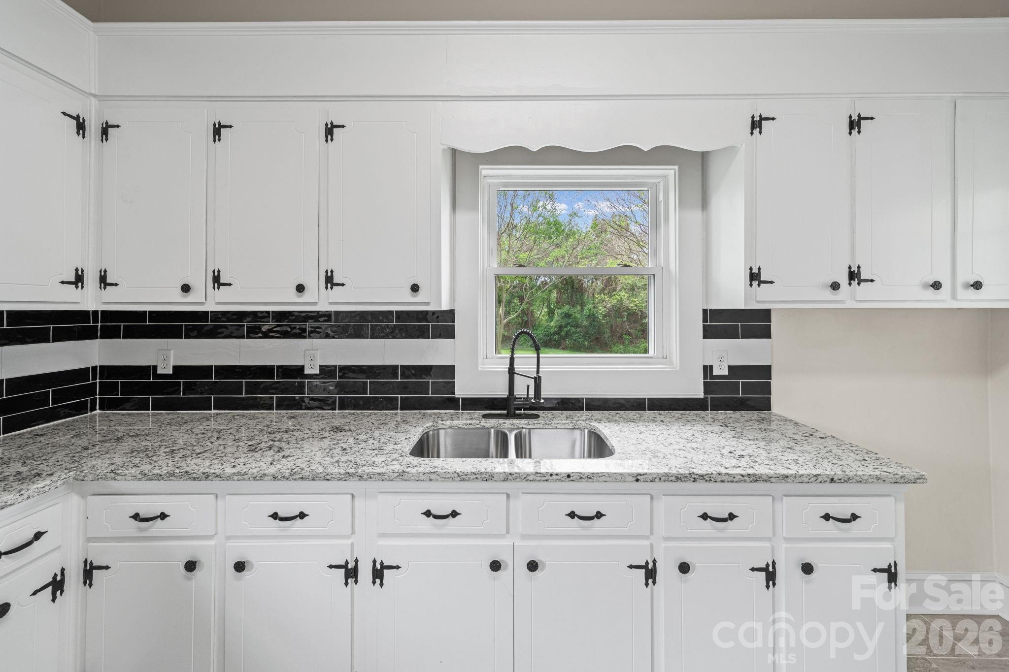 511 W Passaic Street Peachland NC 28133