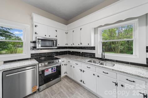 511 W Passaic Street Peachland NC 28133