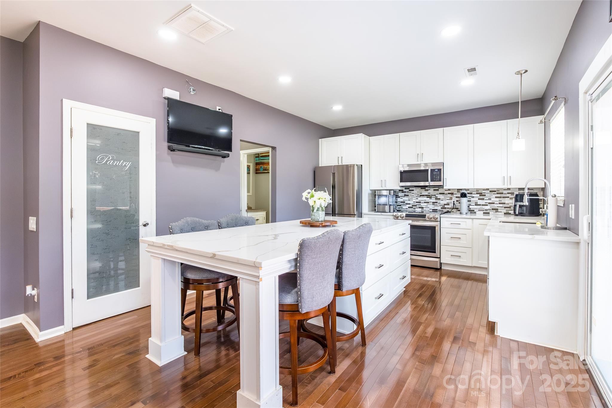 2719 Mulberry Pond Drive Charlotte NC 28208