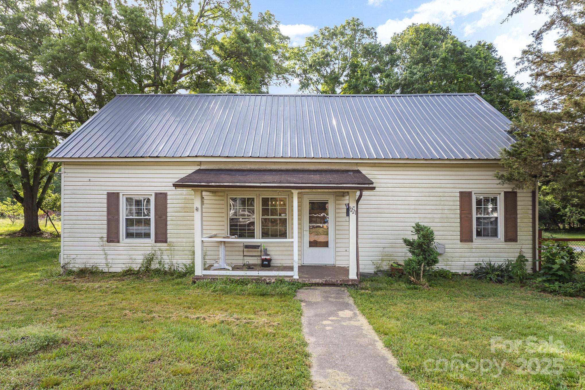 1221 Patterson Street Shelby NC 28152