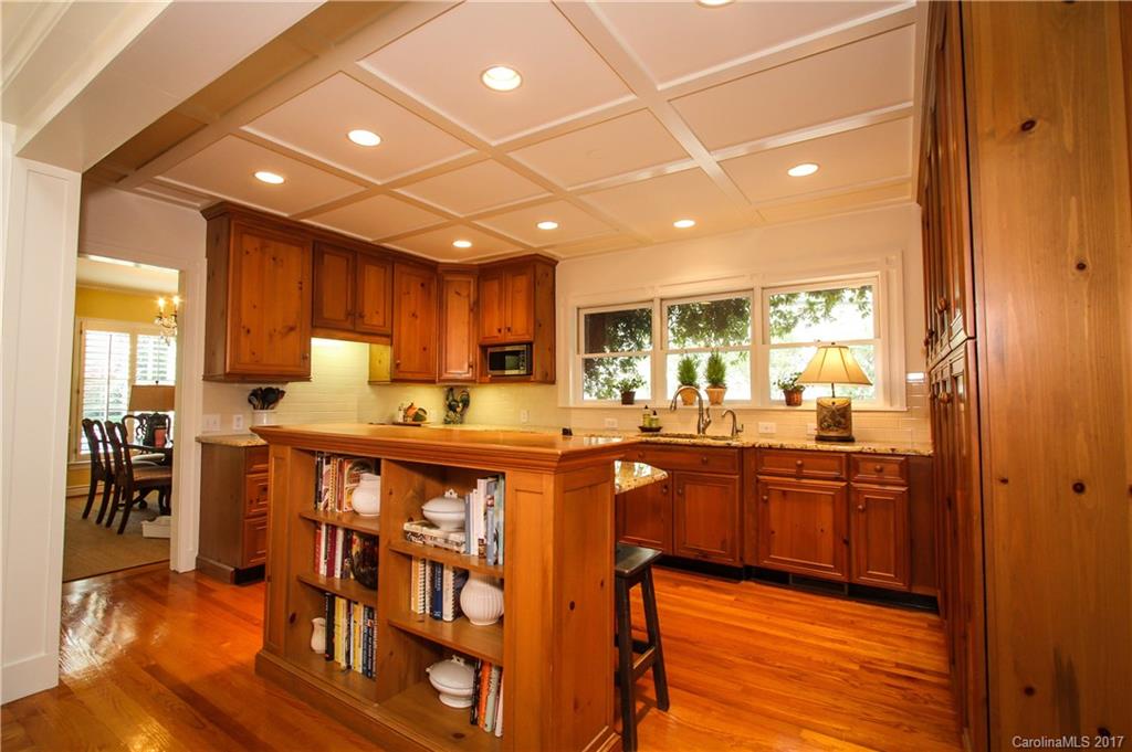 2407 Hobart Court Charlotte NC 28209