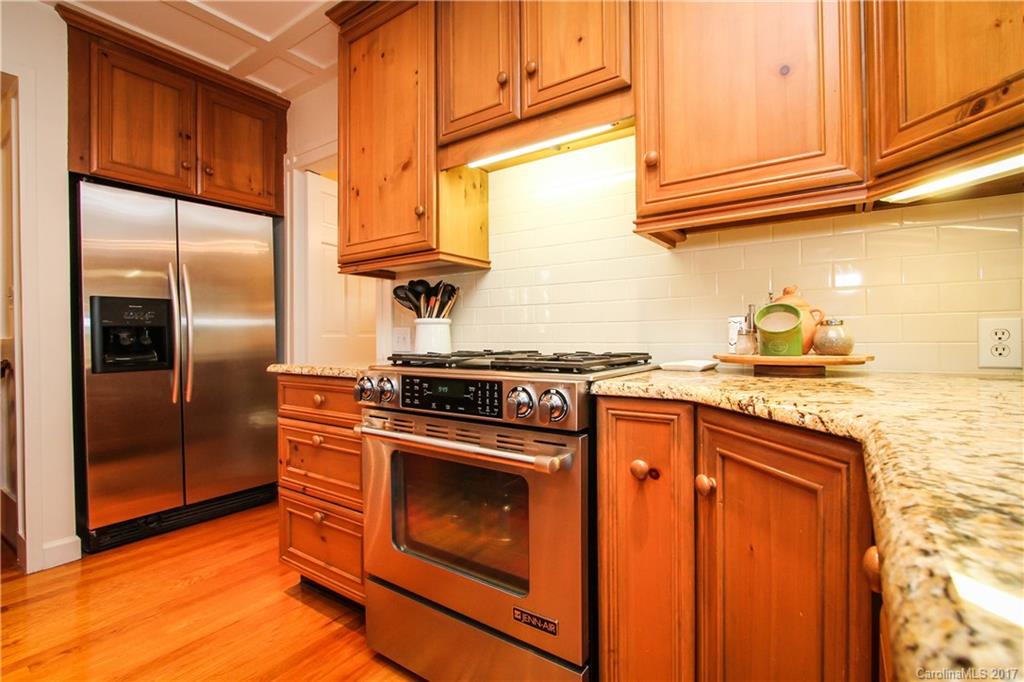 2407 Hobart Court Charlotte NC 28209