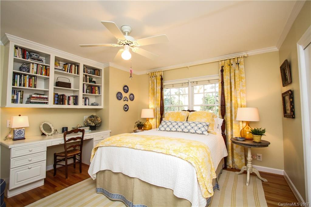 2407 Hobart Court Charlotte NC 28209