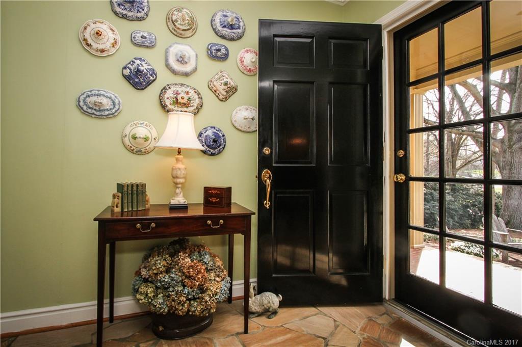 2407 Hobart Court Charlotte NC 28209