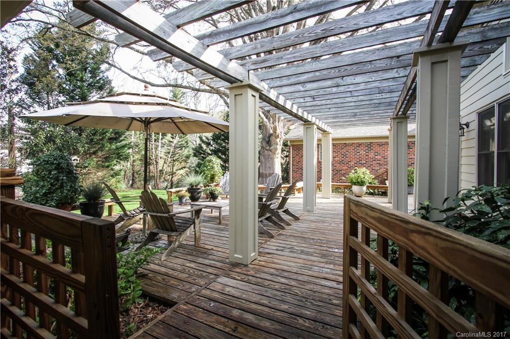 2407 Hobart Court Charlotte NC 28209
