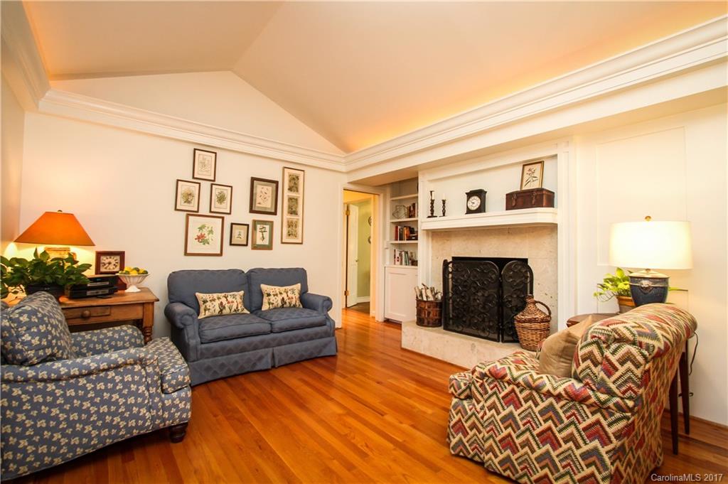 2407 Hobart Court Charlotte NC 28209