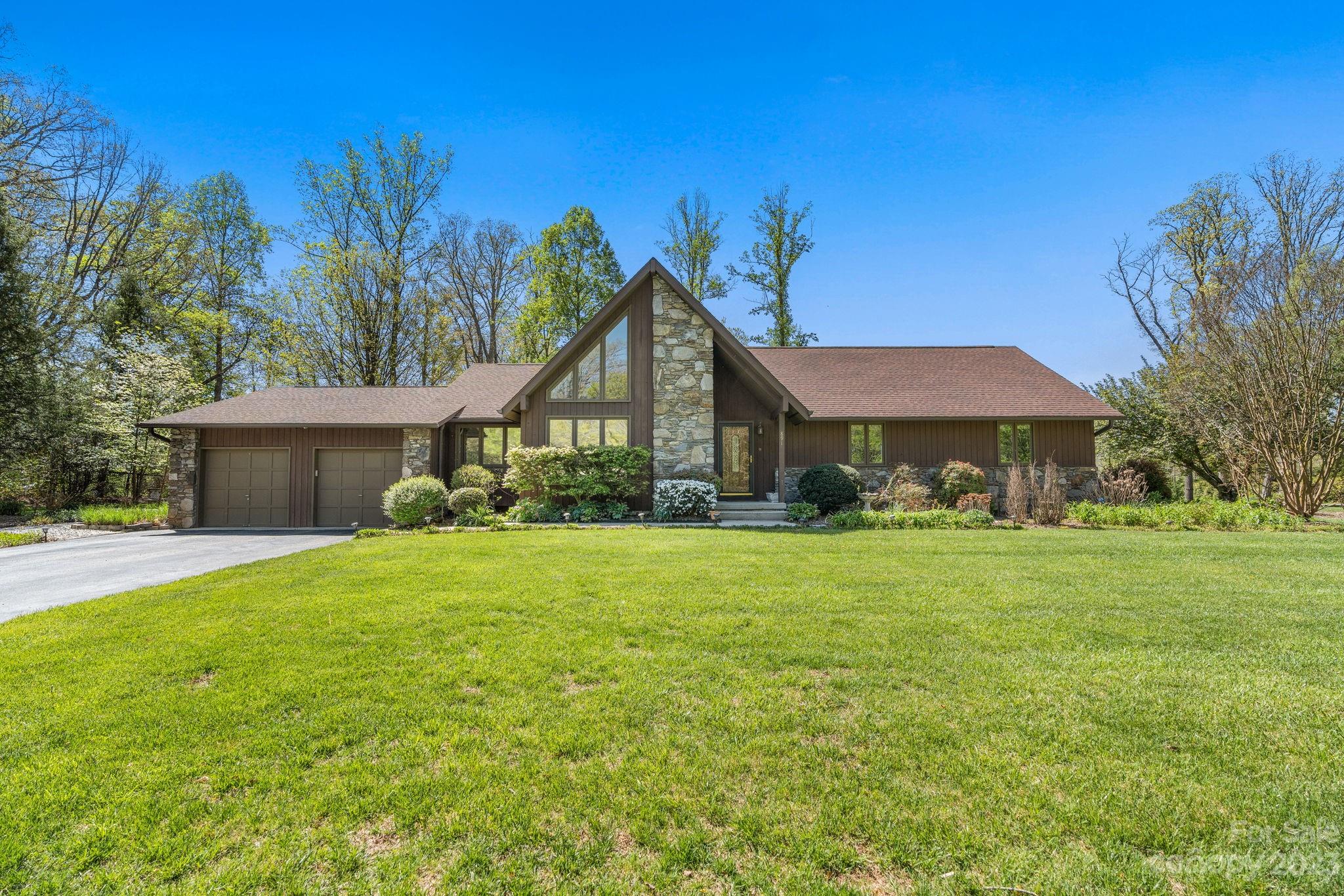 891 Monte Vista Road Candler NC 28715