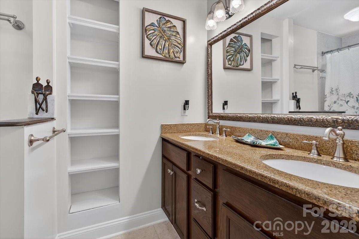 6308 Pineburr Road Charlotte NC 28211