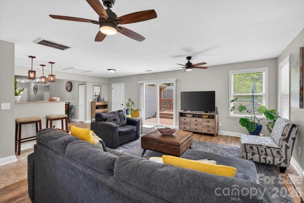 6308 Pineburr Road Charlotte NC 28211