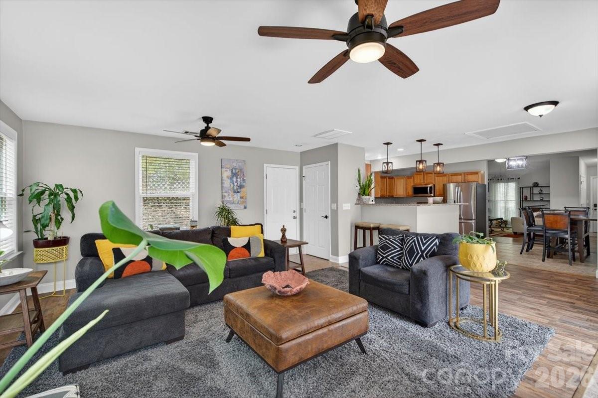 6308 Pineburr Road Charlotte NC 28211