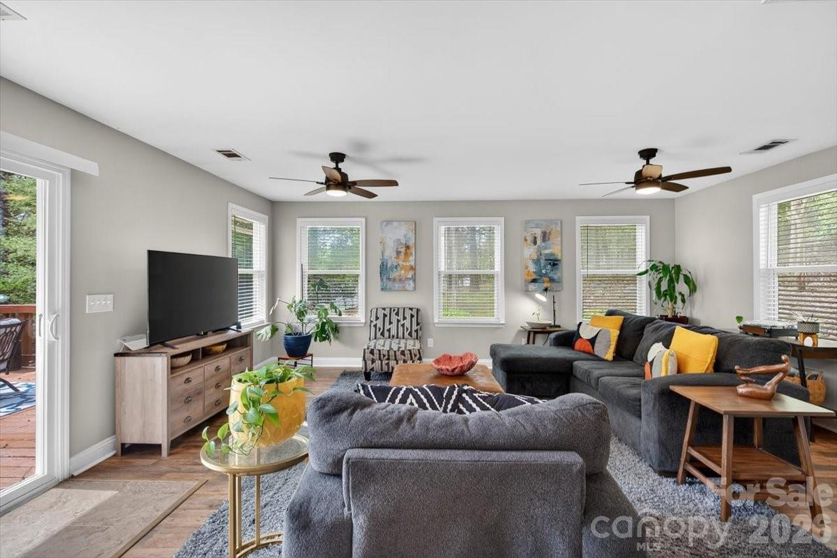 6308 Pineburr Road Charlotte NC 28211