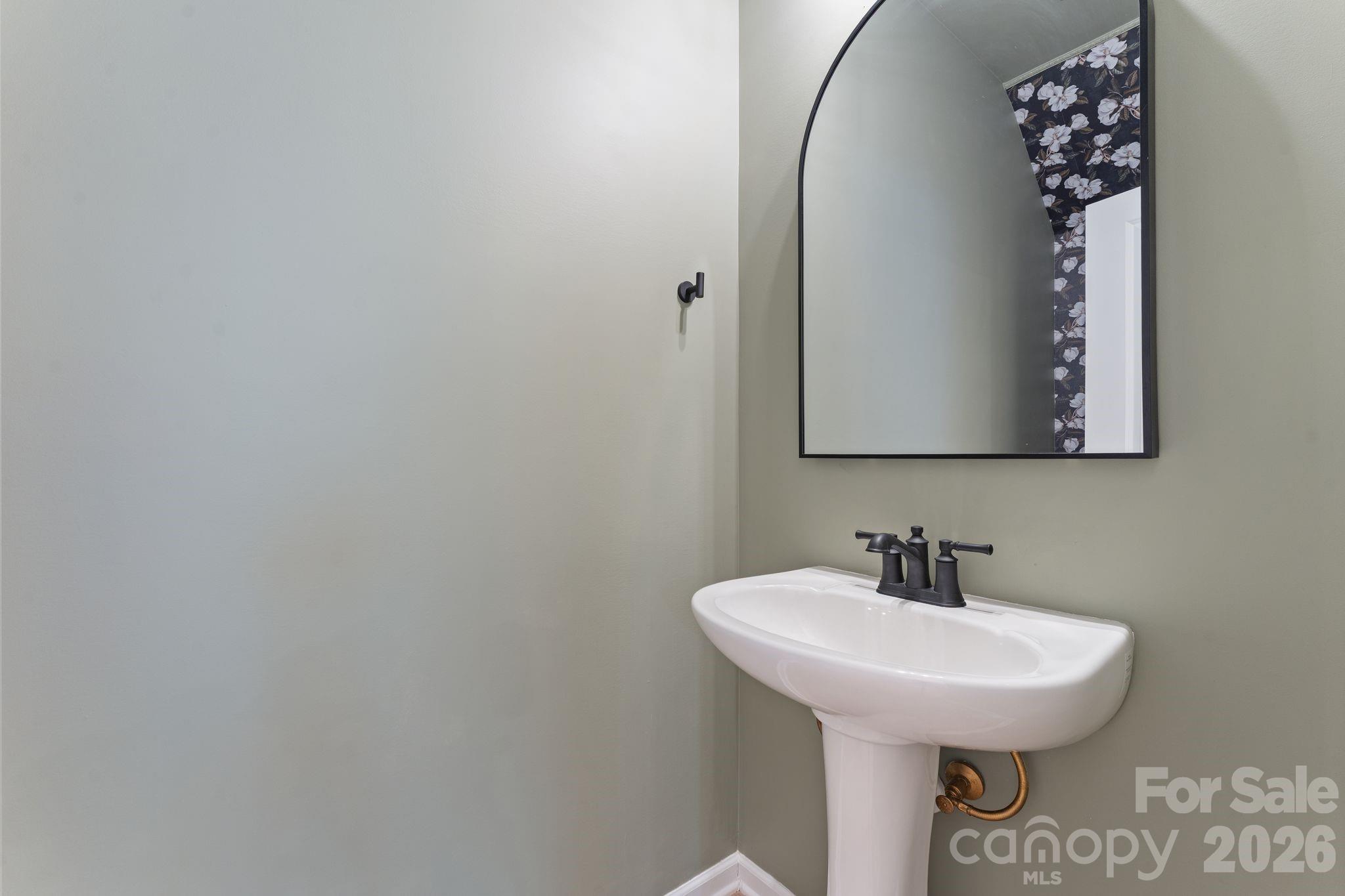 230 Quinn Road Matthews NC 28104