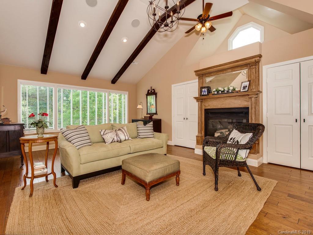 4701 Montibello Drive Charlotte NC 28226