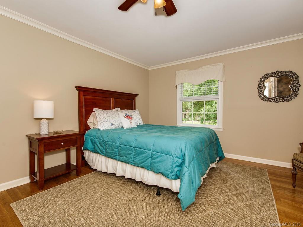 4701 Montibello Drive Charlotte NC 28226