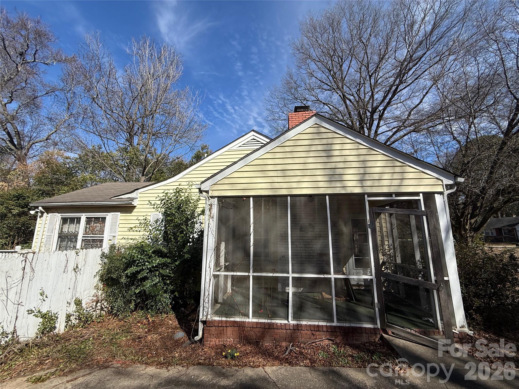 4215 Dinglewood Avenue Charlotte NC 28205