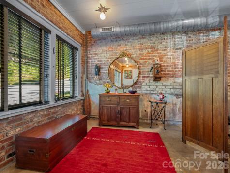 40 Church Street Saluda NC 28773