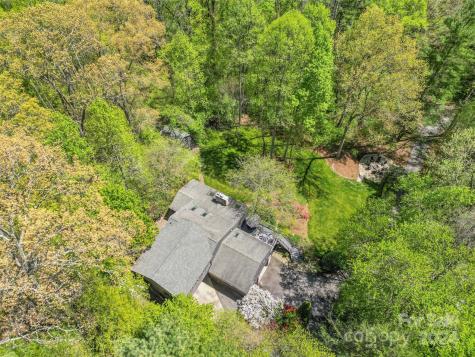 9 Shadowbrook Drive Weaverville NC 28787