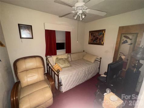 1529 W Market Street Cheraw SC 29520