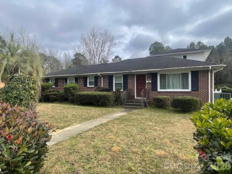 1529 W Market Street Cheraw SC 29520