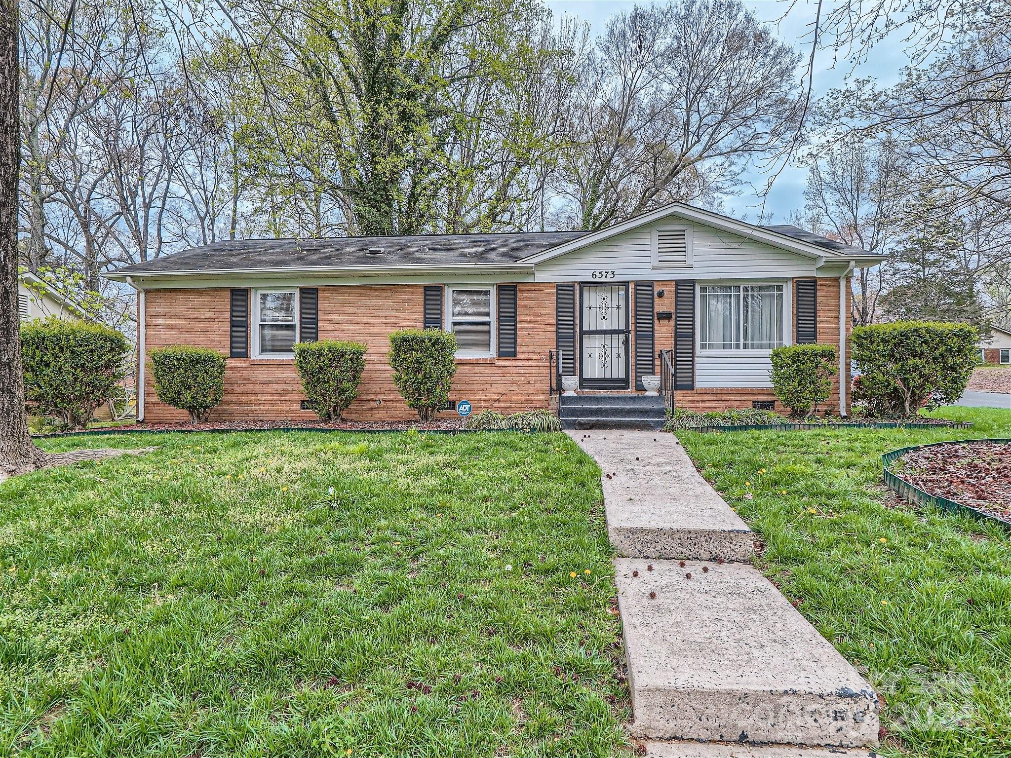6573 Covecreek Drive Charlotte NC 28215
