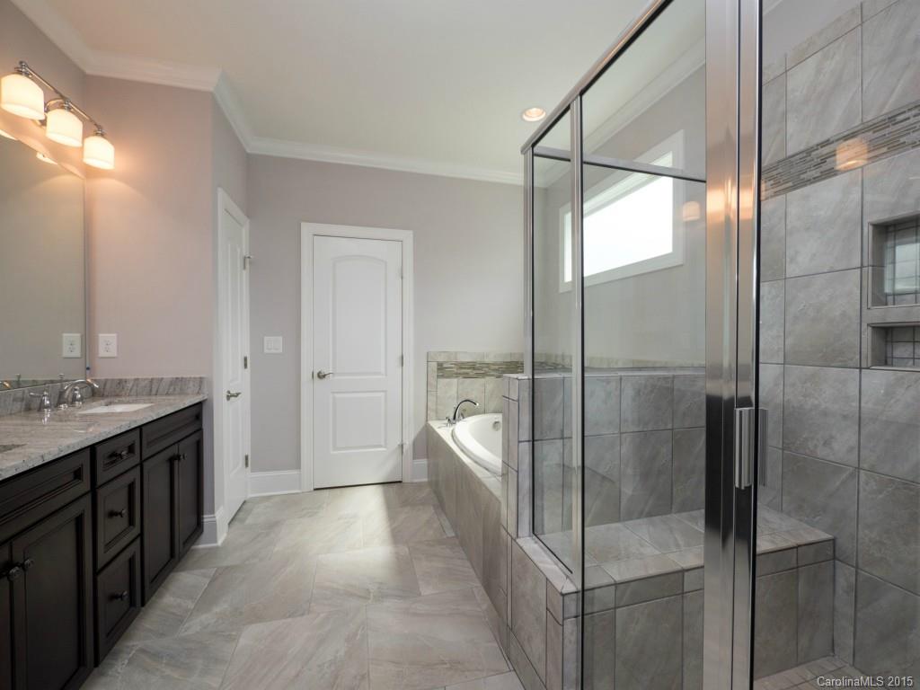 6841 Larrisa Court Charlotte NC 28226