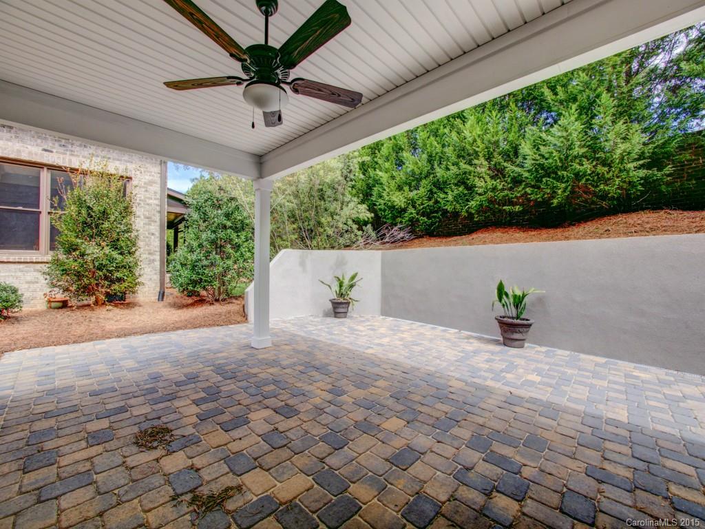 6841 Larrisa Court Charlotte NC 28226