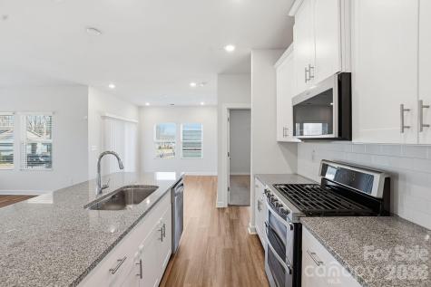 4526 Bright Road Charlotte NC 28214