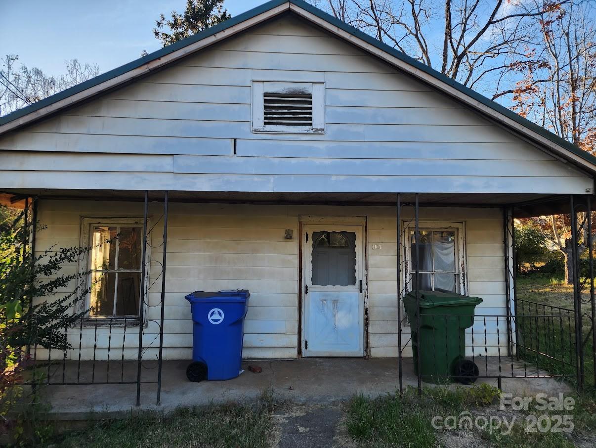 107 Bradley Street Asheville NC 28806