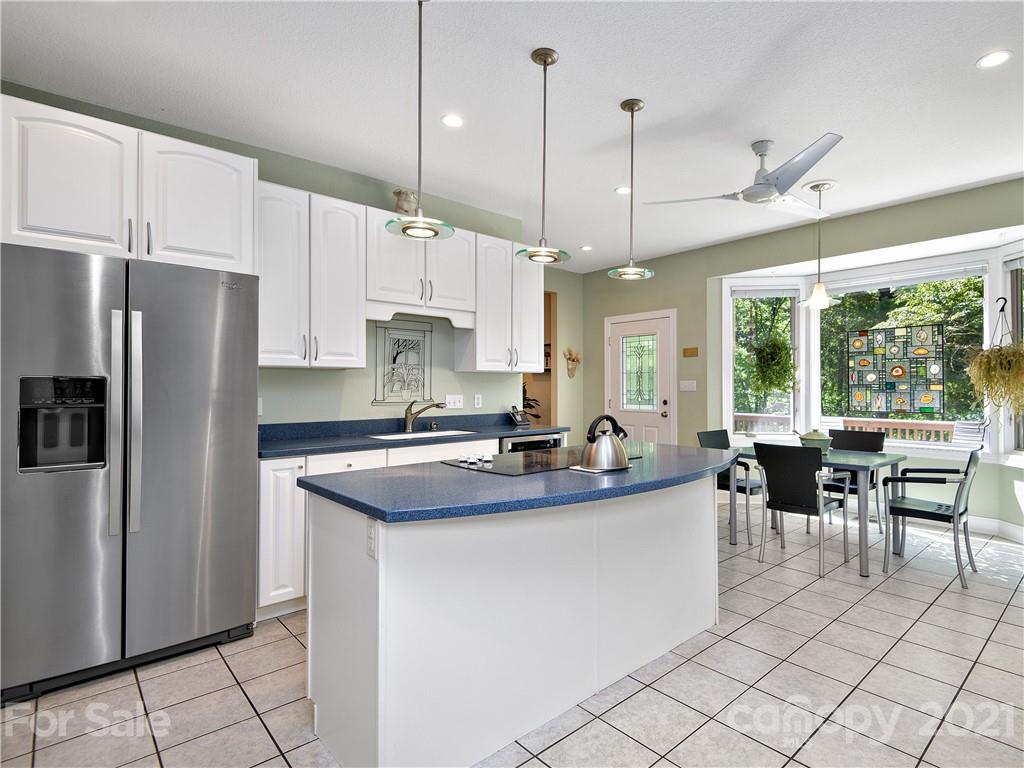 46 Poplar Creek Drive Asheville NC 28805