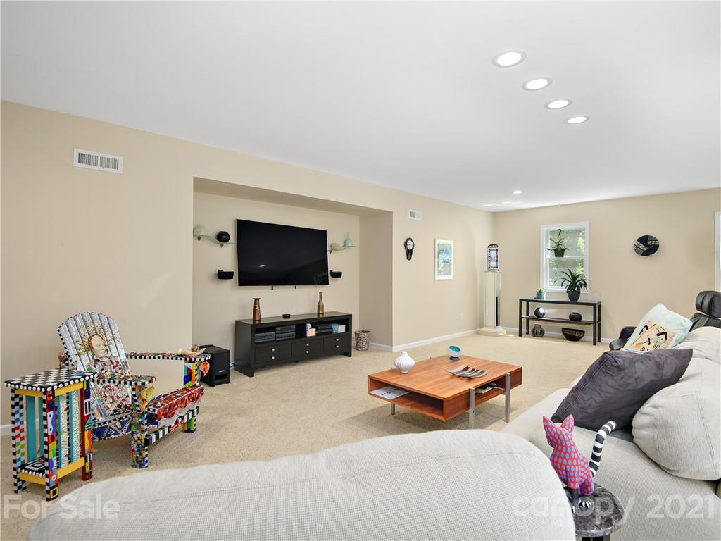 46 Poplar Creek Drive Asheville NC 28805