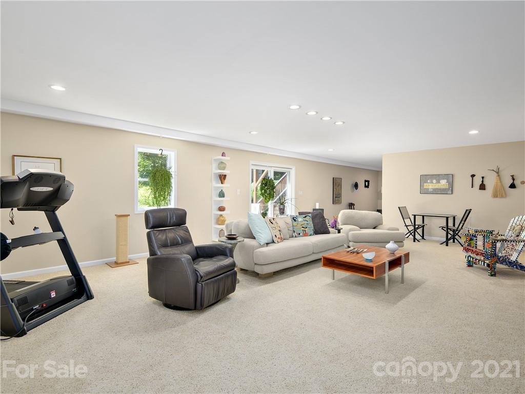 46 Poplar Creek Drive Asheville NC 28805