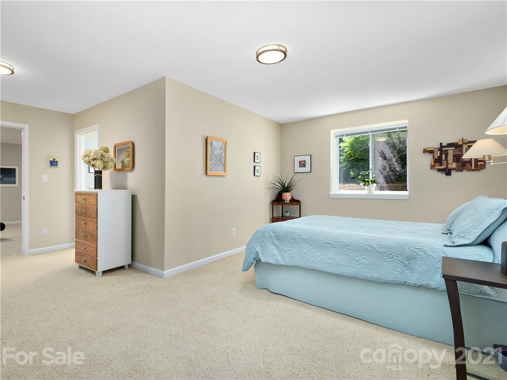 46 Poplar Creek Drive Asheville NC 28805