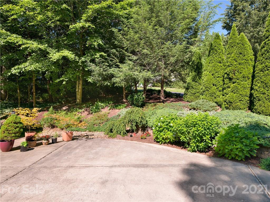 46 Poplar Creek Drive Asheville NC 28805