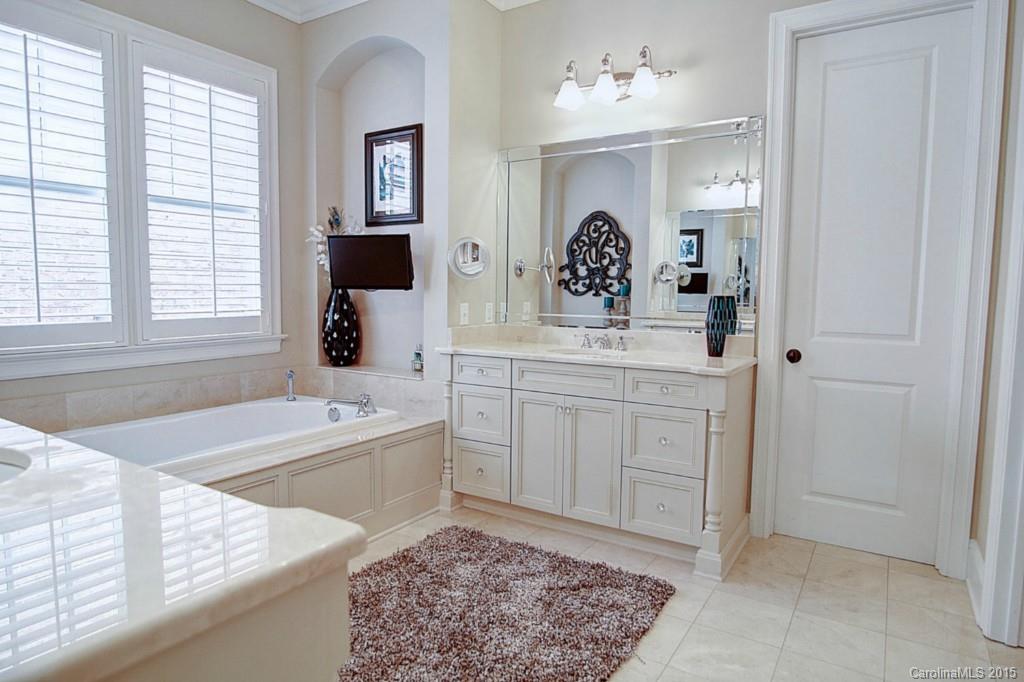 6927 Conservatory Lane Charlotte NC 28210
