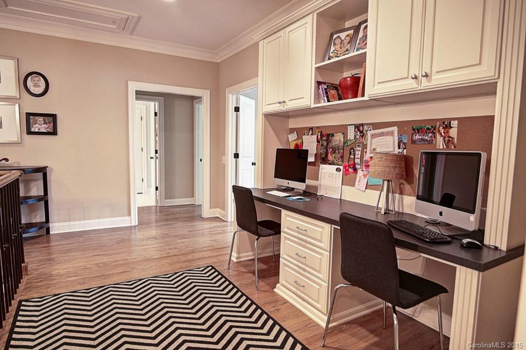 6927 Conservatory Lane Charlotte NC 28210