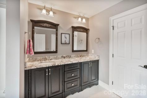17825 Spinnakers Reach Drive Cornelius NC 28031