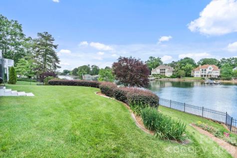 17825 Spinnakers Reach Drive Cornelius NC 28031