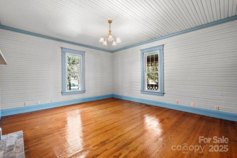 101 1st Street NW Catawba NC 28609