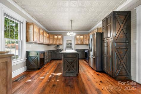 101 1st Street NW Catawba NC 28609