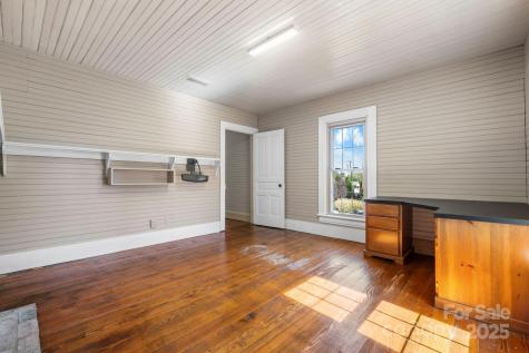 101 1st Street NW Catawba NC 28609