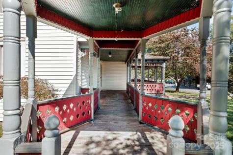 101 1st Street NW Catawba NC 28609