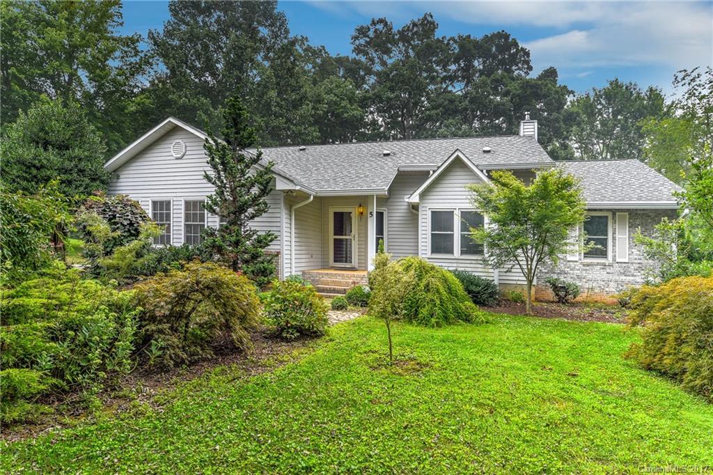 5 Bowling Green Lane Arden NC 28704