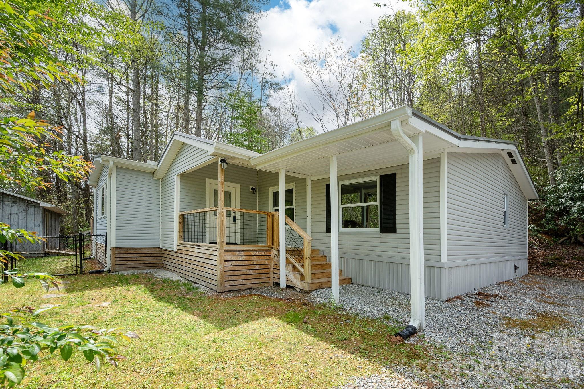 37 Camden Way Rosman NC 28772